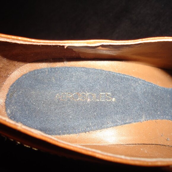 Aerosoles- Tan Pumps-Leather Uppers- 3" Heel-Size 7B New - Picture 7 of 9